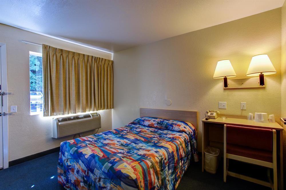 Motel 6-Kelso, Wa - Mt. St. Helens Exterior foto